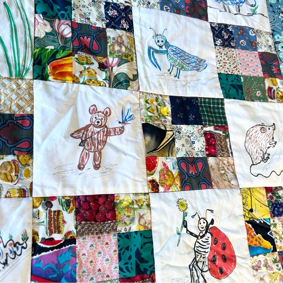 Handmade Baby Quilt with Original Hand-drawn Woodland/farm animals Art
#0911246 - Picture 7 of 13